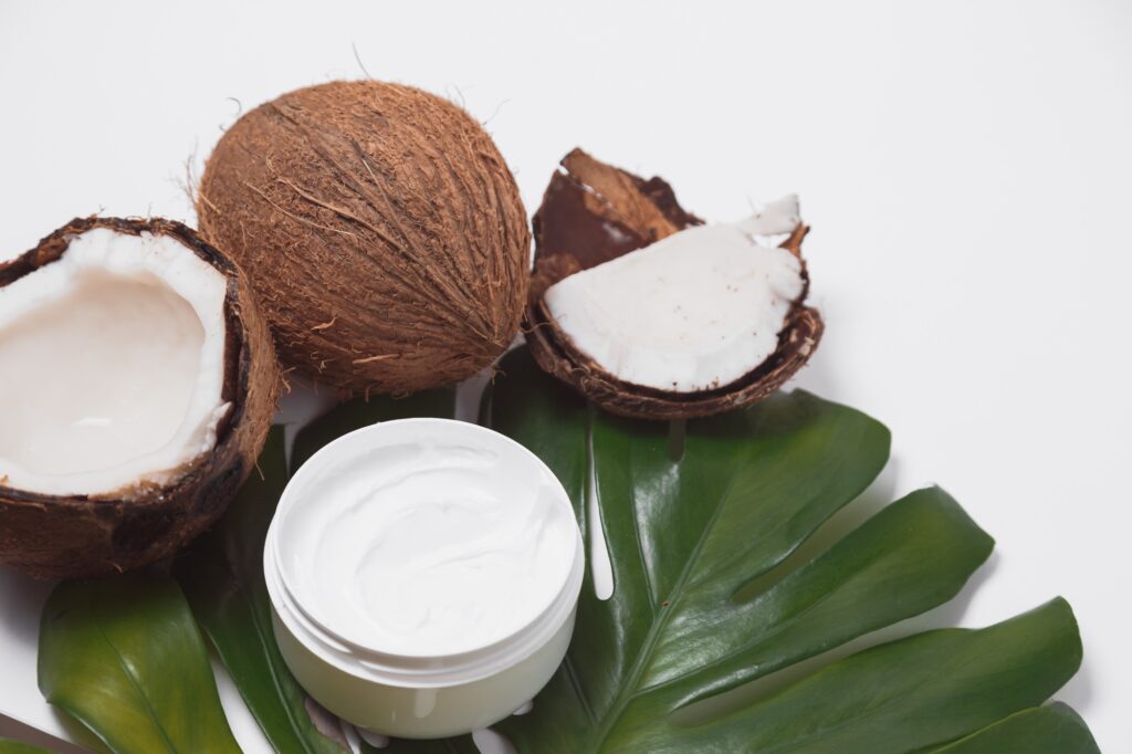 De l'huile de coco pour les cheveux