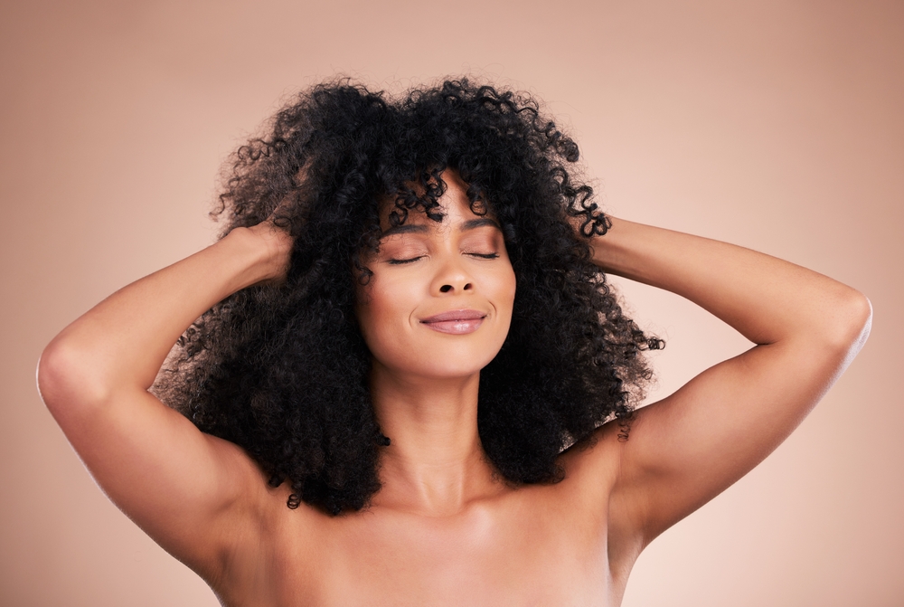 Comment rendre ses cheveux crépus ?