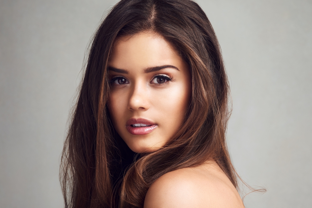 Comment épaissir des cheveux fins et retrouver du volume ?