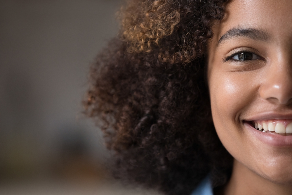 Comment avoir des cheveux afro bouclés naturellement ?